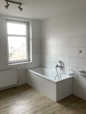 Große 4-R Wohnung in Badersleben zu vermieten