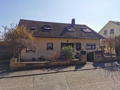 Helle 2,5-Zimmer Dachgeschosswohnung in Pforzheim