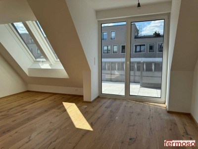 DACHGESCHOSSWOHNUNG: LIFE-STYLE-SIEGER! PROVISIONSFREI!