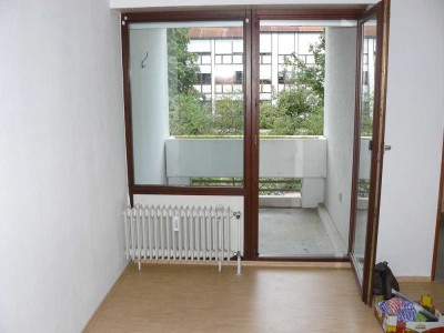 Geschmackvolle, 1-Raum-Wohnung mit Einbauküche und TG-Stellplatz  in Würzburg