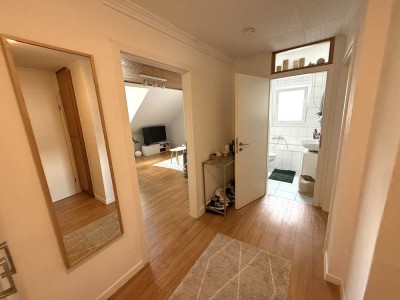 Perfekte Singlewohnung in Buer mit stilvoller Einbauküche | ca. 45 m² gemütliche Dachgeschosswohnung