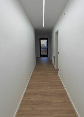 Renovierte 3-Zimmer Wohnung zum Erstbezug in Zentrale Lage von Bruckmühl