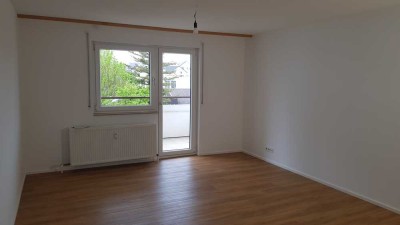 modernisierte 1-Zimmer-Wohnung mit Balkon und Einbauküche in Heimsheim