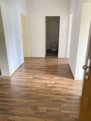Gepflegte 3,5 Zimmer Erdgeschoss-Wohnung in Duisburg-Röttgersbach