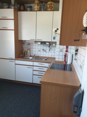 Gepflegte 2,5-Raum-Wohnung mit kleiner Terrasse und Einbauküche in Heilbronn