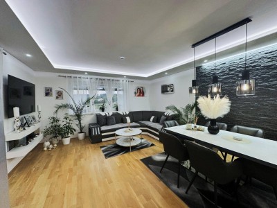 Moderne 4-Zimmer-Wohnung mit Balkon– Ihr neues Zuhause wartet! ️