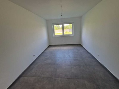 Neubau! 4-Zimmer EG-Wohnung / Provisionsfrei !!