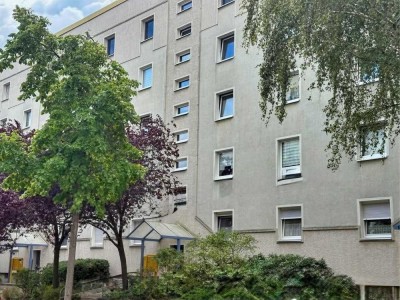 Ganz Oben Wohnen!  
Vermietete Zweiraumwohnung  in der Spremberger Vorstadt  – Nähe MUL Carl-Thiem