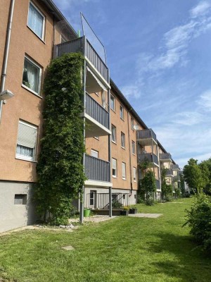 Verkehrsgünstig gelegene 3 ZKB mit Balkon!