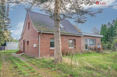 Solide Immobilie mit Entwicklungspotenzial und großem Garten