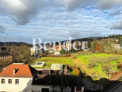 Helle 3-Zimmer-Wohnung mit Panoramablick nahe der Lichtentaler Allee