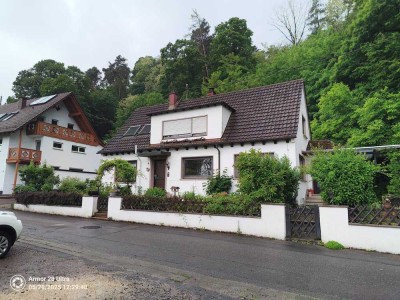 6-Raum-Einfamilienhaus mit EBK in Weyher in der Pfalz