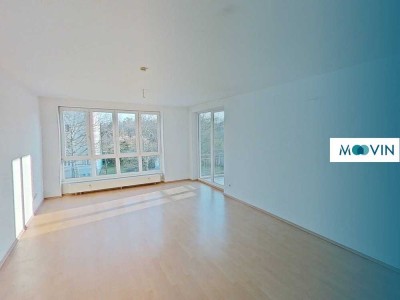 Helle 2-Zimmer-Wohnung mit Balkon und Badewanne
