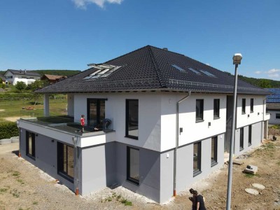 Schöne, geräumige zwei Zimmer Wohnung in Heimbach, Eifel KfW 55 Standard