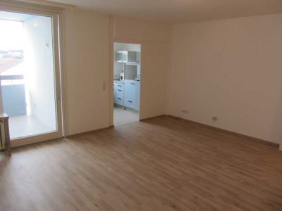 1,5-Zimmer Wohnung mit Balkon im 4. OG in Kaufering