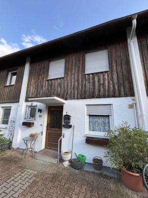 Saniertes Reihenmittelhaus in ruhiger Lage von Gartenberg