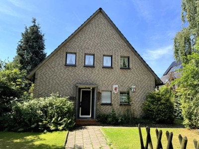 Einfamilienhaus mit großem Grundstück