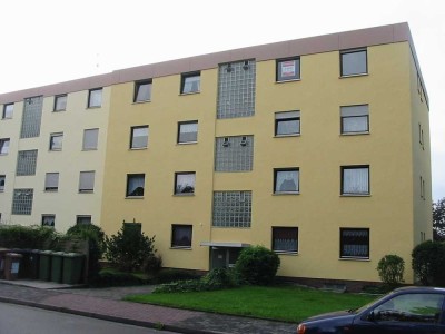 renovierte 3-Zimmer-Wohnung in begehrter Wohnlage nahe Rathaus!