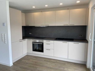 NEUBAU - top moderne 3-Zimmer Wohnung mit EBK und TG-Stellplatz  im Herzen von Oedheim