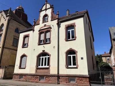 Helle 4ZK2B-Altbauwohnung in Landau in der Pfalz
