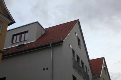 Neubau: 3,5-Zi.-Maisonette-Whg.+EBK u. Dachterrasse mitten in ÖHR