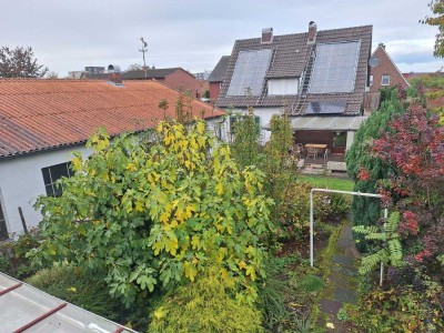 Einfamilienhaus mit 7 Zimmern mit Schlossereigebäude in Rheine provisionsfrei