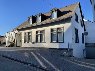 Wohn-/Geschäftshaus in zentraler Lage der Eifelgemeinde Landkern
