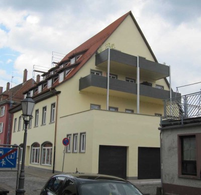 3-Zimmer-DG-Wohnung mit Balkon, Einbauküche und Garage im Rietviertel  in Villingen