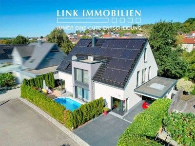 Modernes Traumhaus mit Pool in begehrter Lage