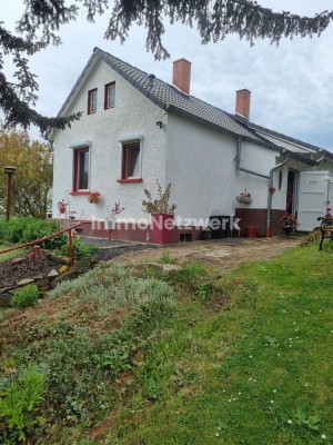 Kleines EFH + Bungalow, 81 m²+ 88 m² Wfl.  in Thüringen Marienthal