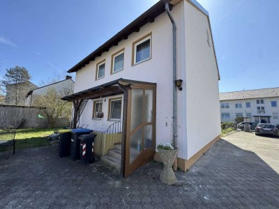 KATIP I Ihre Chance in Königsbrunn: Grundstück mit Zweifamilienhaus und Baugenehmigung für Neubau