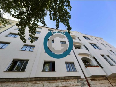 NÄHE SCHLOSS CHARLOTTENBURG - FAMILIENWOHNUNG MIT ALTBAUFLAIR - ZUR ZEIT VERMIETET