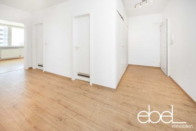 SACHSENHAUSEN I STRESEMANNALLEE I 3-ZIMMER I BALKON I WC SEPARAT I PKW STELLPLATZ I WG GEEIGNET