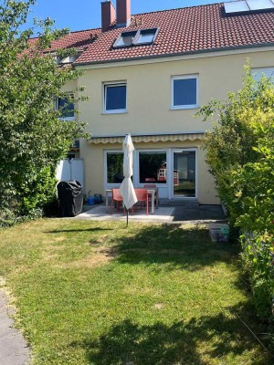 Modernes Reihenmittelhaus im beliebten Stadtteil Rehhof