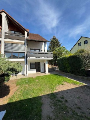 Wundervolle Doppelhaushälfte mit großem Garten in Katzwang