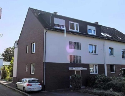 Großzügiges Dreifamilienhaus mit Garten, Balkonen und Terrasse