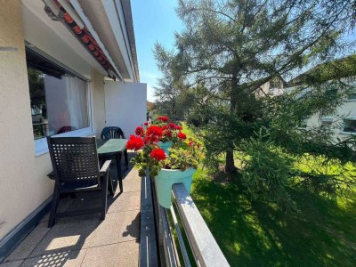 Helle zwei Zimmer Wohnung mit Balkon