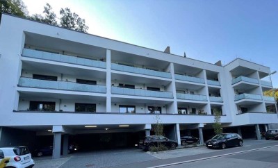 Stadtnah und direkt an der Lahn: Moderne 1 Zimmer-Wohnung mit Balkon in Marburg, Wehrdaer Weg 42g