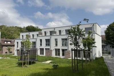 • NEUBAU • Energie Effizienzhaus • ca. 135 m² Wfl. • Dachterrasse + sonnig. Garten • "Wohnen am Südp