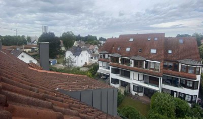 Große Familienwohnung mit Balkon und Stellplatz