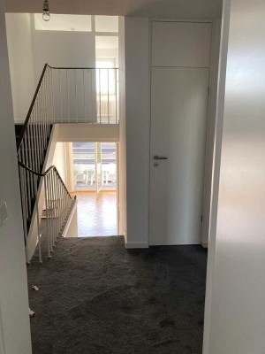 Helle 4,5-Zi-Wohnung mit Balkon und Loggia ab 01.03.26 im Kanzlerfeld