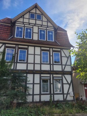 Charmantes Haus mit drei Wohneinheiten, großem Garten und traumhafter Aussicht