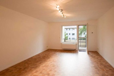Grundsanierte, helle 3-Zimmer-Wohnung mit Balkon in Querum!