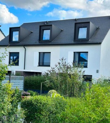 Modernes Reihenhaus in idyllischer Lage - PROVISIONSFREI