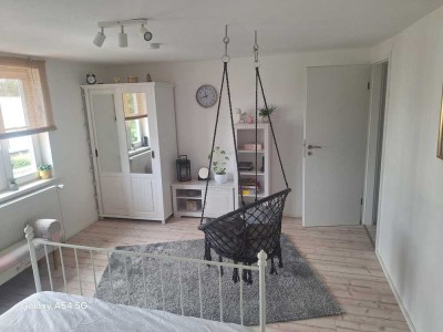 Helle & frisch renovierte 110 m² Wohnung im 1. Obergeschoss