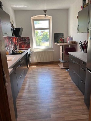 Gemütliche 2-Raum-Wohnung mit Einbauküche im 2.OG in Altenburg
