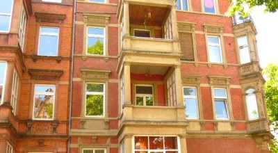 "Für Familie oder als 4-er WG geeignet" : GLÜCKLICHER ENGEL mit viel Platz (aber ohne Einbauküche) !