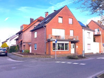 Helle 3 Zimmerwohnung mit 2 Balkonen