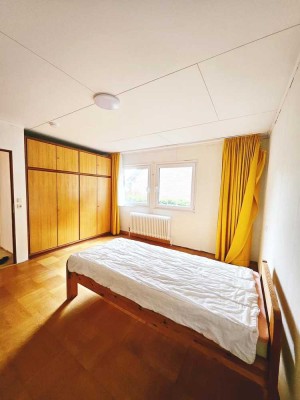 Attraktiv 17qm Zimmer im Groß, möbliert & hell Einfamilienhaus nähe Steebeker weg, 24106