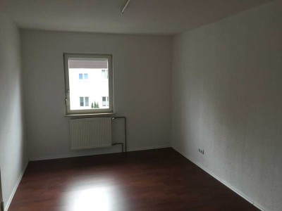 4 Zimmer Wohnung [schöne Lage]